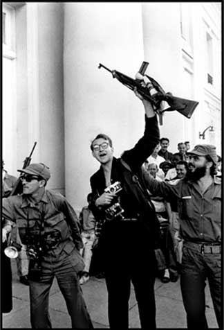 salute to the success of castro's revolution