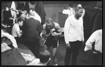 in locker room prior to fight night boute
